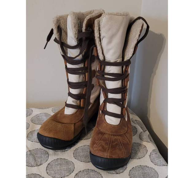 Timberland MT Hayes F/L Lace Up Women's 6 Tan and Cream / Off White Boots - Picture 3 of 6